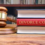 غیبت زوجین در دادگاه طلاق